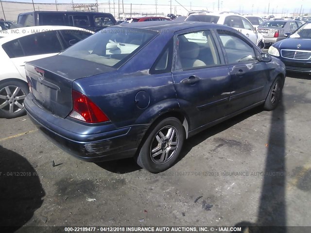 1FAFP34P92W250874 - 2002 FORD FOCUS SE/SE COMFORT BLUE photo 4