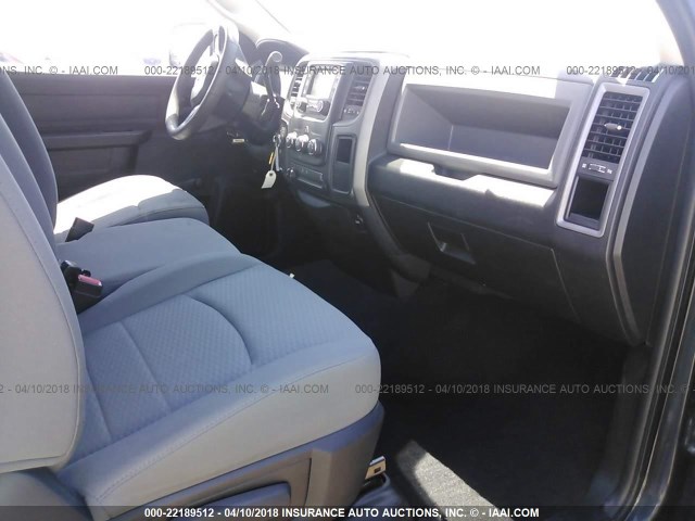 3C6LR5AT2DG546171 - 2013 RAM 2500 ST BLACK photo 5