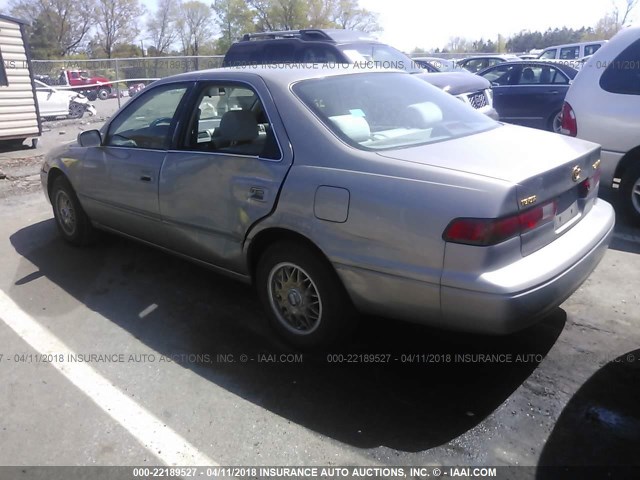 4T1BG22K1WU193125 - 1998 TOYOTA CAMRY CE/LE/XLE 香槟色 照片 3