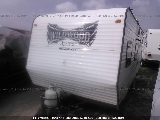 4X4TWDV17F7348277 - 2015 FOREST RIVER OTHER  白色 照片 2