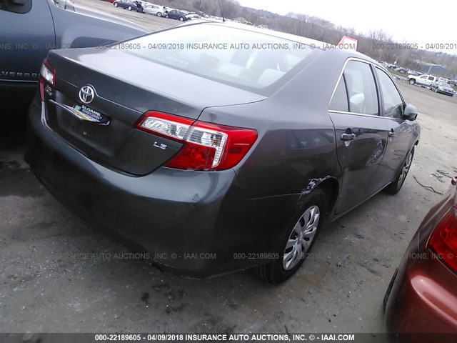 4T1BF1FK2DU294016 - 2013 TOYOTA CAMRY L/SE/LE/XLE 灰色 照片 4