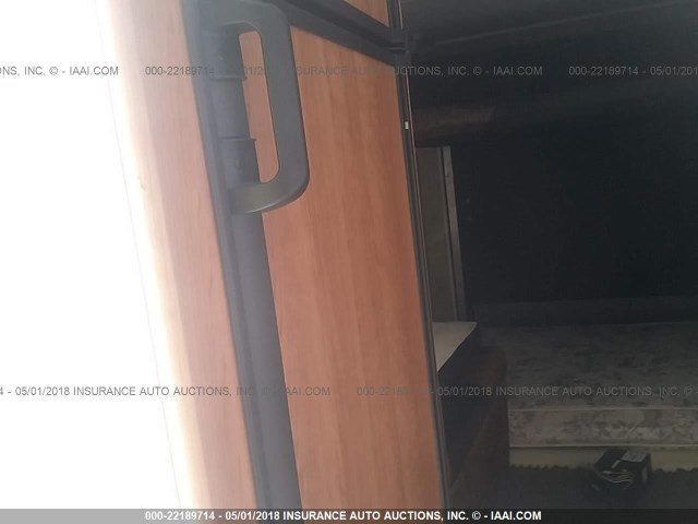 4YDT25F2796410928 - 2009 KEYSTONE PASSPORT WHITE photo 7