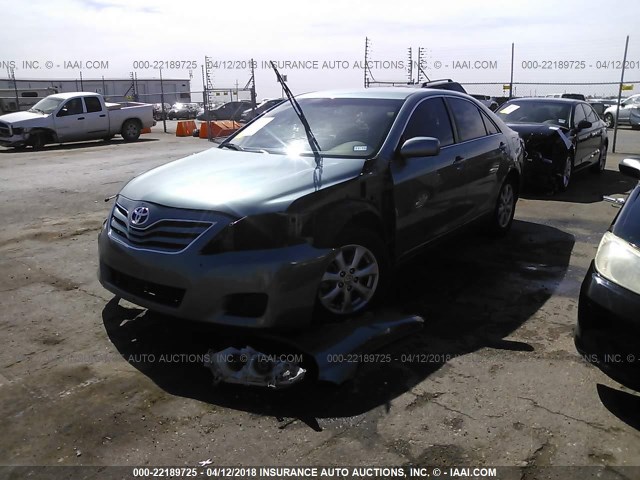4T1BF3EK0BU706685 - 2011 TOYOTA CAMRY SE/LE/XLE TEAL photo 2