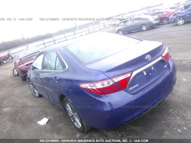 4T1BF1FK9FU983702 - 2015 TOYOTA CAMRY LE/XLE/SE/XSE BLUE photo 3