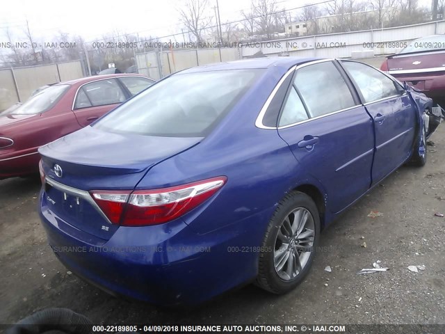 4T1BF1FK9FU983702 - 2015 TOYOTA CAMRY LE/XLE/SE/XSE BLUE photo 4