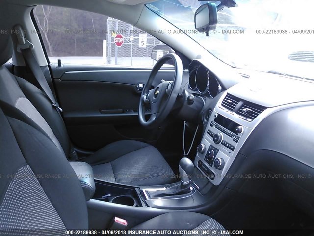 1G1ZC5EB0AF322117 - 2010 CHEVROLET MALIBU 1LT 灰色 照片 5