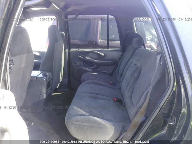 1FMRU1565YLA08891 - 2000 FORD EXPEDITION XLT შავი ფოტო 8