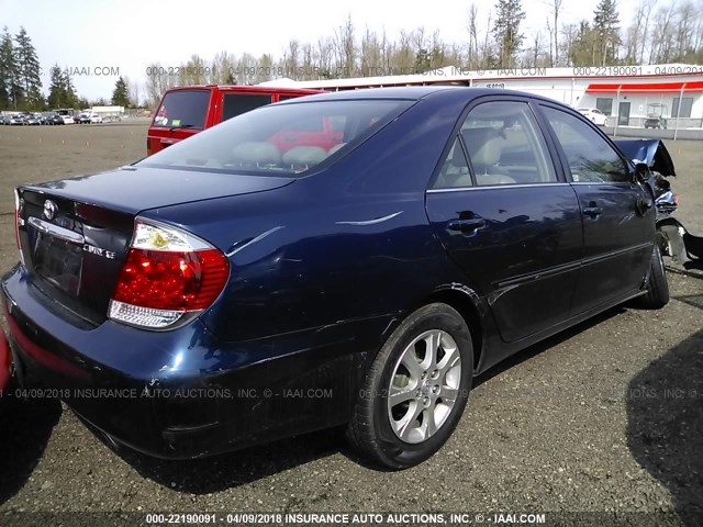 4T1BE30K45U420563 - 2005 TOYOTA CAMRY LE/XLE/SE BLUE photo 4