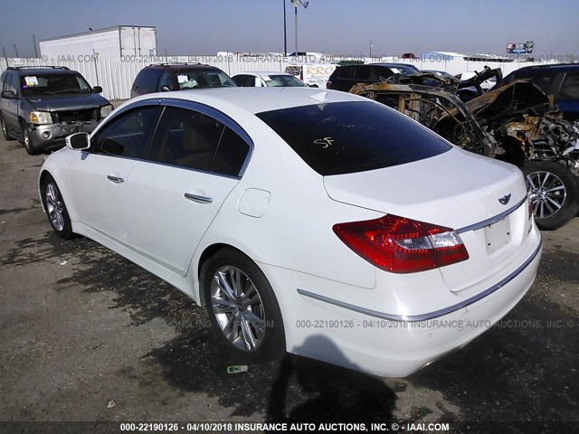 KMHGC4DD1DU253140 - 2013 HYUNDAI GENESIS 3.8L WHITE photo 3