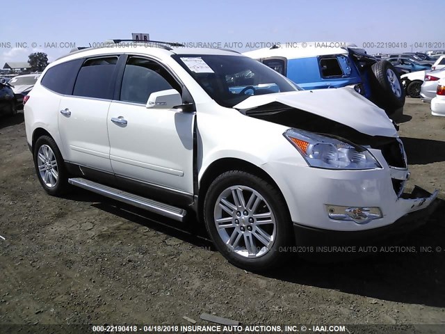 1GNKVGED4BJ385520 - 2011 CHEVROLET TRAVERSE LT WHITE photo 1