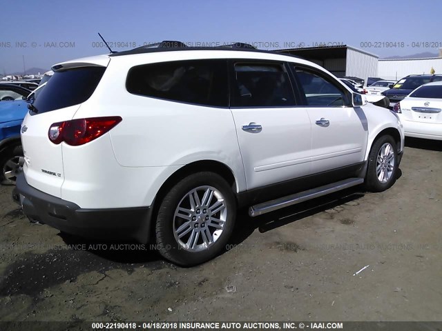 1GNKVGED4BJ385520 - 2011 CHEVROLET TRAVERSE LT თეთრი ფოტო 4
