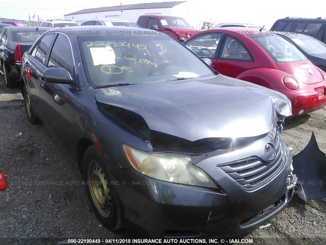 4T1BE46KX7U172156 - 2007 TOYOTA CAMRY NEW GENERAT CE/LE/XLE/SE GRAY photo 1