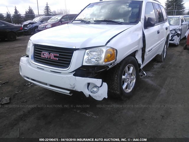 1GKDT13S452264527 - 2005 GMC ENVOY WHITE photo 6