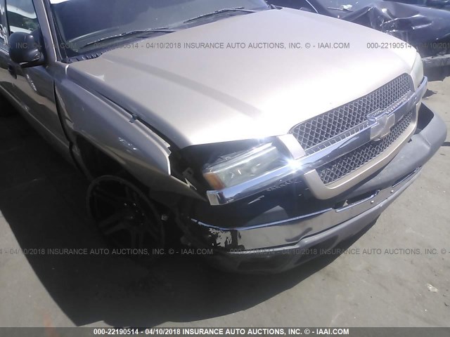 2GCEC13T651112256 - 2005 CHEVROLET SILVERADO C1500 BEIGE photo 6