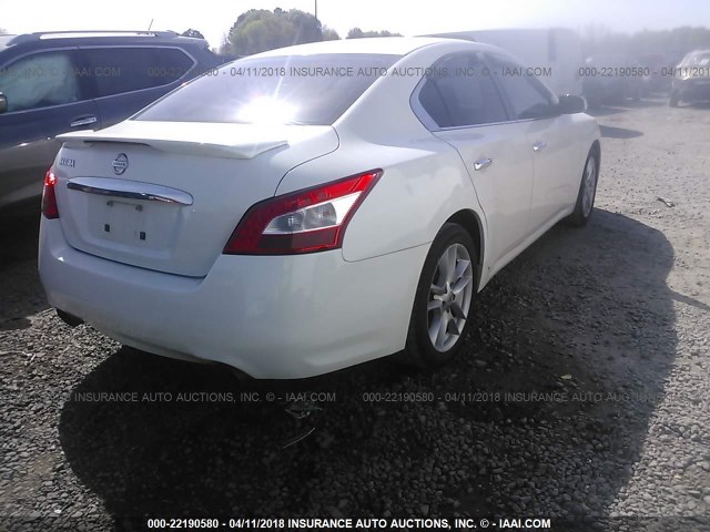 1N4AA5APXAC817458 - 2010 NISSAN MAXIMA S/SV WHITE photo 4