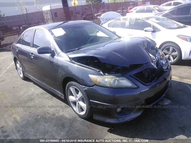 4T1BF3EK0AU012433 - 2010 TOYOTA CAMRY SE/LE/XLE GRAY photo 1