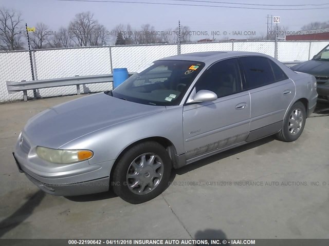 2G4WF5513Y1217772 - 2000 BUICK REGAL GS SILVER photo 2