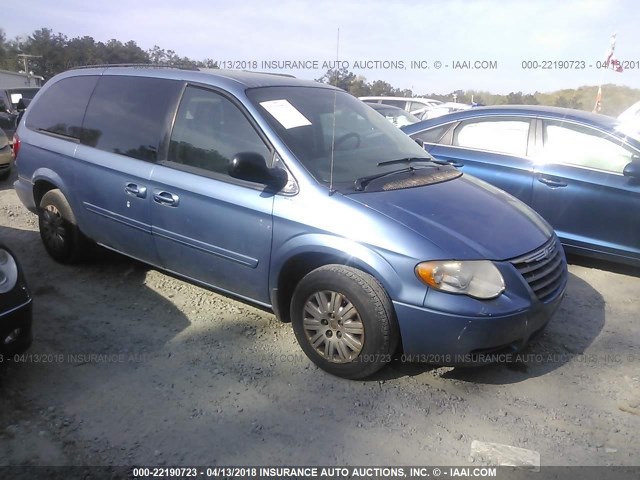 2A4GP44R37R340683 - 2007 CHRYSLER TOWN & COUNTRY LX BLUE photo 1