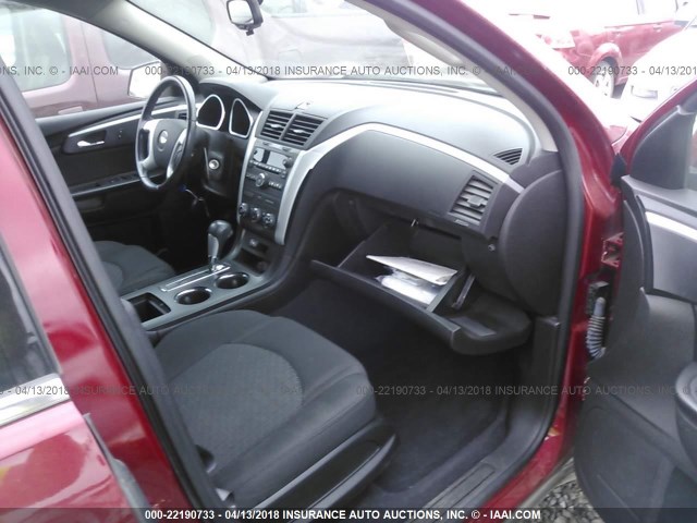 1GNKRGED9CJ162461 - 2012 CHEVROLET TRAVERSE LT MAROON photo 5