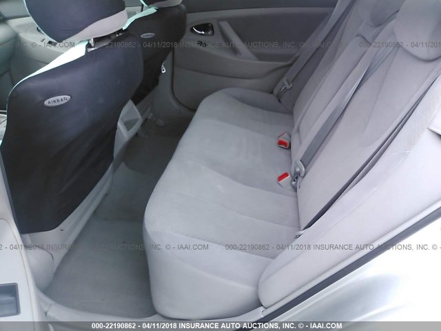 4T4BE46KX9R075449 - 2009 TOYOTA CAMRY SE/LE/XLE SILVER photo 8
