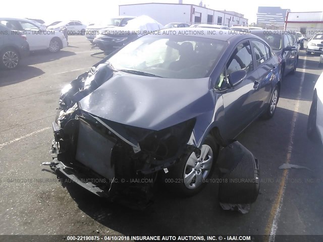 KNAFK4A69G5549852 - 2016 KIA FORTE LX GRAY photo 2