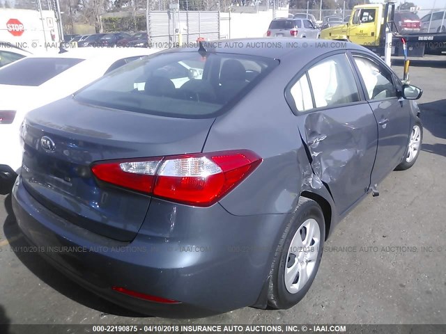 KNAFK4A69G5549852 - 2016 KIA FORTE LX GRAY photo 4