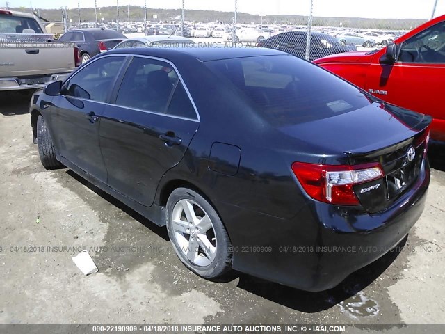 4T1BF1FK9CU102590 - 2012 TOYOTA CAMRY SE/LE/XLE 蓝色 照片 3
