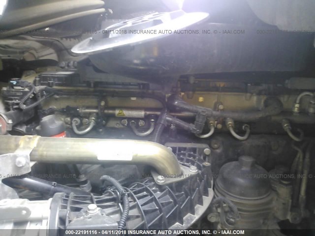 3AKJGLD63ESFS3311 - 2014 FREIGHTLINER CASCADIA 125  WHITE photo 9