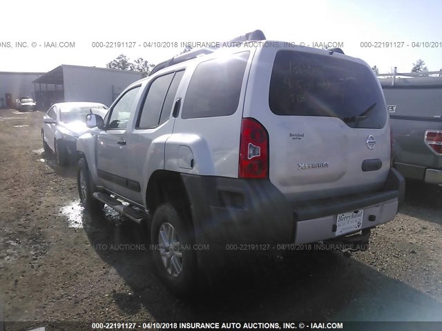 5N1AN0NWXFN652134 - 2015 NISSAN XTERRA X/S/PRO-4X SILVER photo 3