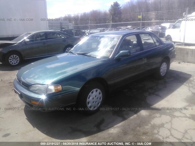 4T1BG12KXTU904469 - 1996 TOYOTA CAMRY DX/LE/XLE GREEN photo 2