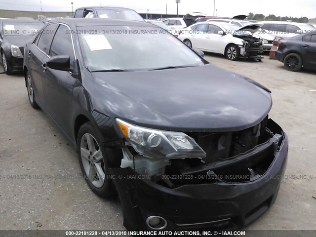 4T1BF1FKXDU290831 - 2013 TOYOTA CAMRY L/SE/LE/XLE 黑色 照片 1