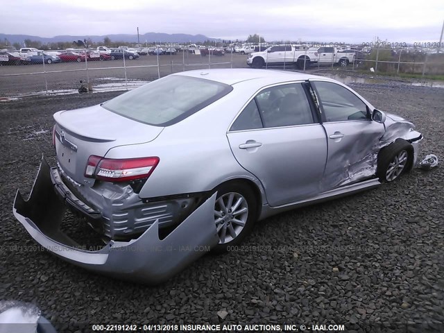 4T1BF3EK6BU650803 - 2011 TOYOTA CAMRY SE/LE/XLE SILVER photo 4
