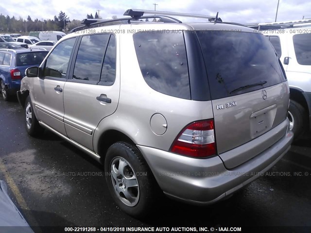 4JGAB54E92A365237 - 2002 MERCEDES-BENZ ML 320 金色 照片 3