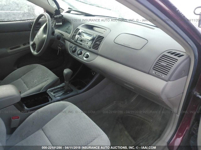 4T1BE32K43U250649 - 2003 TOYOTA CAMRY LE/XLE/SE 栗色 照片 5