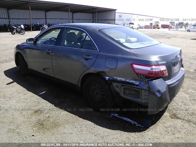4T4BE46K88R017967 - 2008 TOYOTA CAMRY CE/LE/XLE/SE GRAY photo 3
