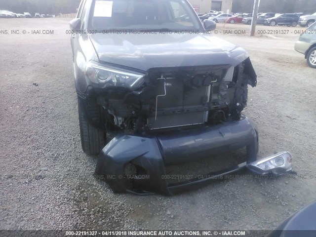 JTEBU5JR1G5337616 - 2016 TOYOTA 4RUNNER SR5 PREM/LTDL/TRAIL/TRD GRAY photo 6