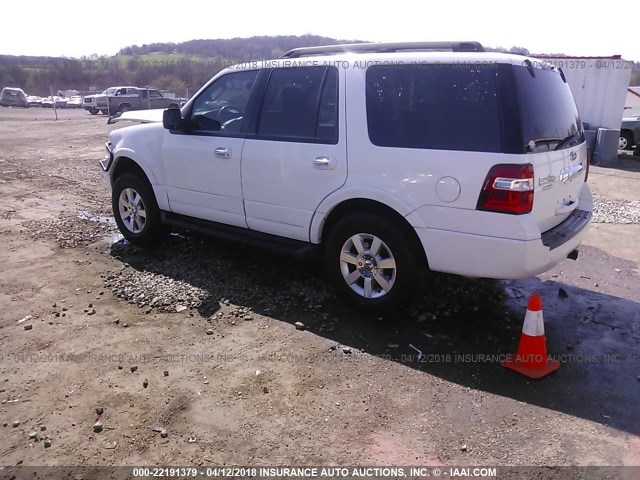 1FMJU1G54AEA58807 - 2010 FORD EXPEDITION XLT WHITE photo 3