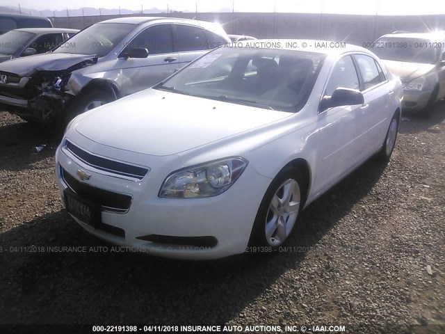 1G1ZB5E03CF105729 - 2012 CHEVROLET MALIBU LS თეთრი ფოტო 2
