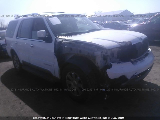 5LMFU28R63LJ34603 - 2003 LINCOLN NAVIGATOR WHITE photo 1
