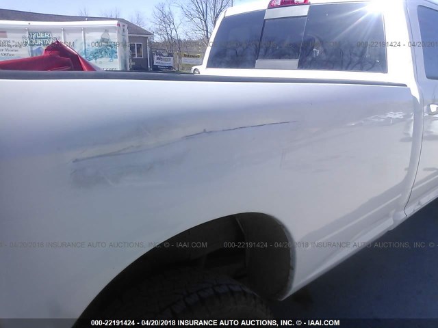 3C6TR5JT7EG252945 - 2014 RAM 2500 SLT 白色 照片 6