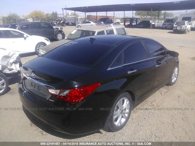 5NPEC4AC1DH606512 - 2013 HYUNDAI SONATA SE/LIMITED BLACK photo 4