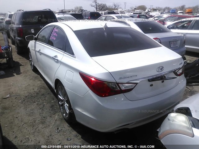 5NPEC4AB2CH478917 - 2012 HYUNDAI SONATA SE/LIMITED WHITE photo 3