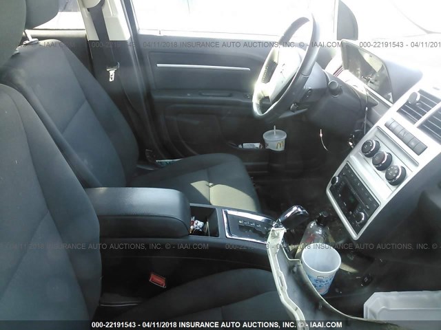 3D4PG5FV0AT105896 - 2010 DODGE JOURNEY SXT WHITE photo 5