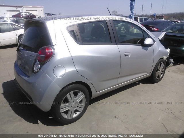 KL8CB6S97FC755071 - 2015 CHEVROLET SPARK LS SILVER photo 4