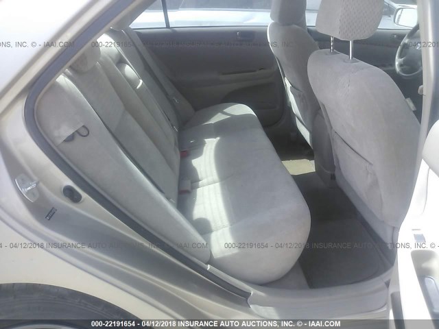 4T1BE30K44U907695 - 2004 TOYOTA CAMRY LE/XLE/SE თაფლისფერი ფოტო 8