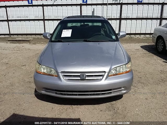 1HGCG56712A053749 - 2002 HONDA ACCORD SE SILVER photo 6