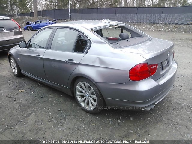 WBAPK5C50AA646600 - 2010 BMW 328 XI SULEV GRAY photo 3