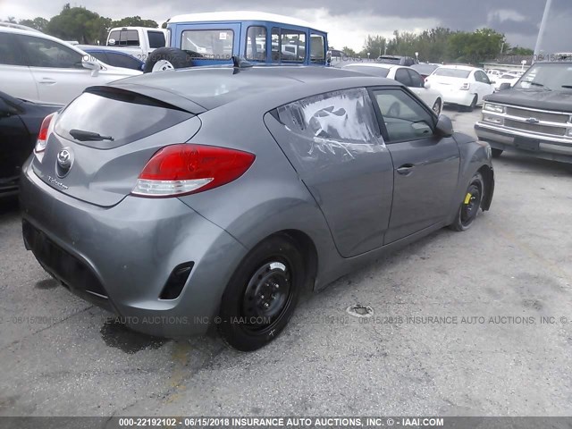 KMHTC6AD3FU238740 - 2015 HYUNDAI VELOSTER GRAY photo 4