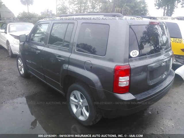 1C4NJPFB2GD693077 - 2016 JEEP PATRIOT LATITUDE GRAY photo 3