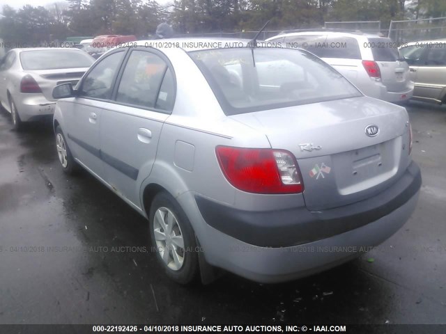 KNADE123766100227 - 2006 KIA RIO SILVER photo 3